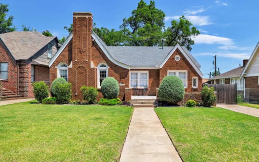 917 NE 18th Street