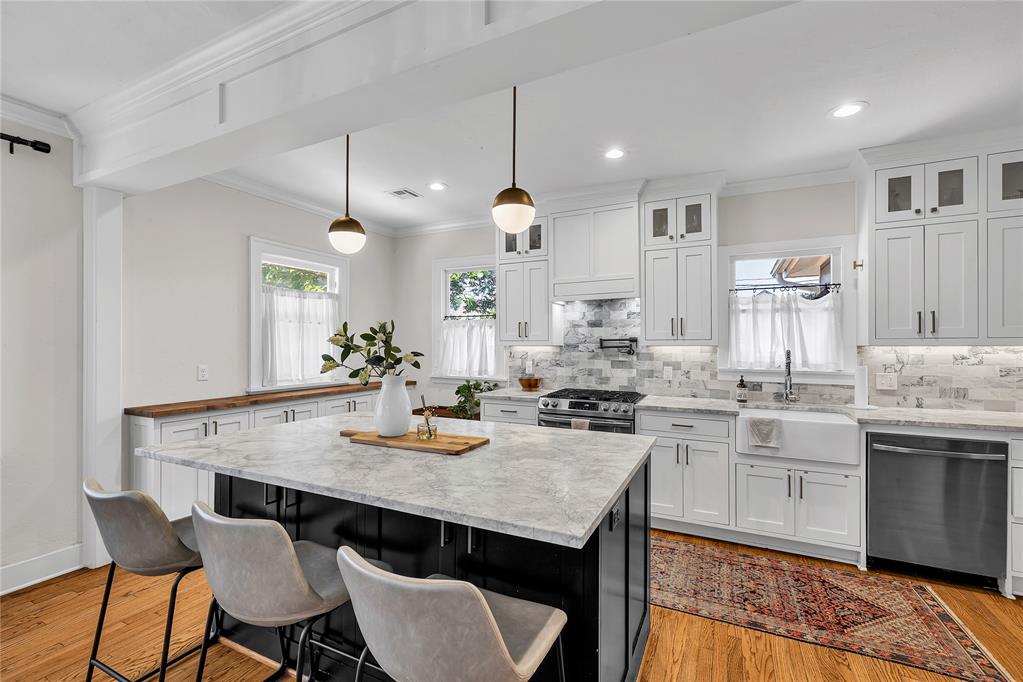 917 NE 18th Street