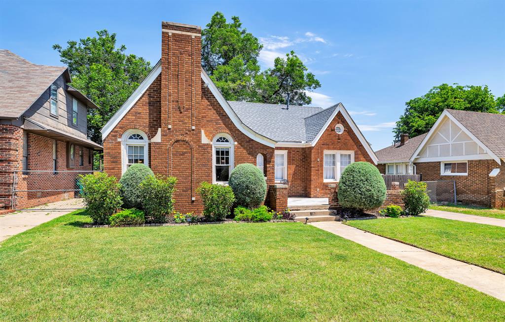 917 NE 18th Street