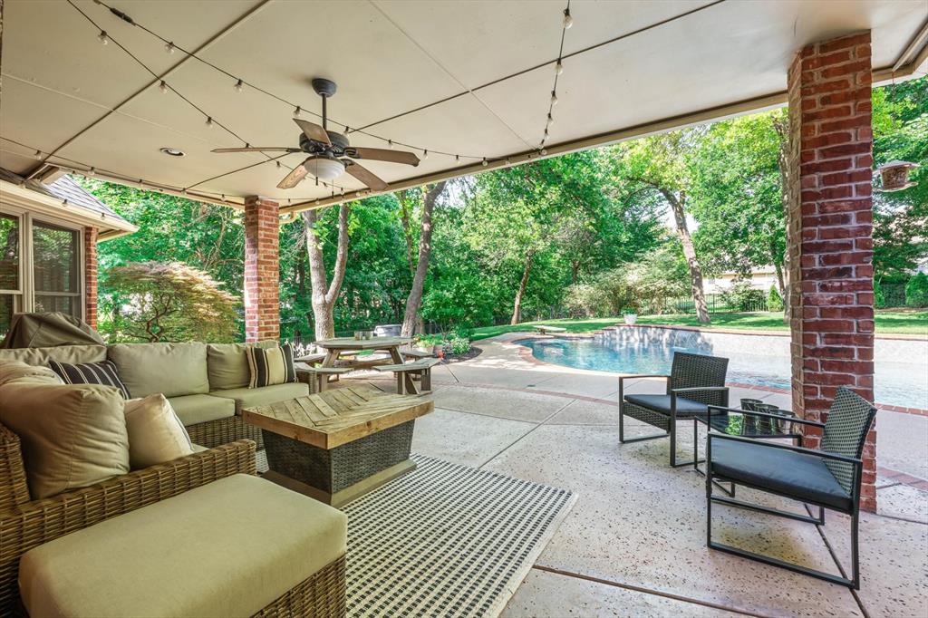 3824 Deerbrook Court