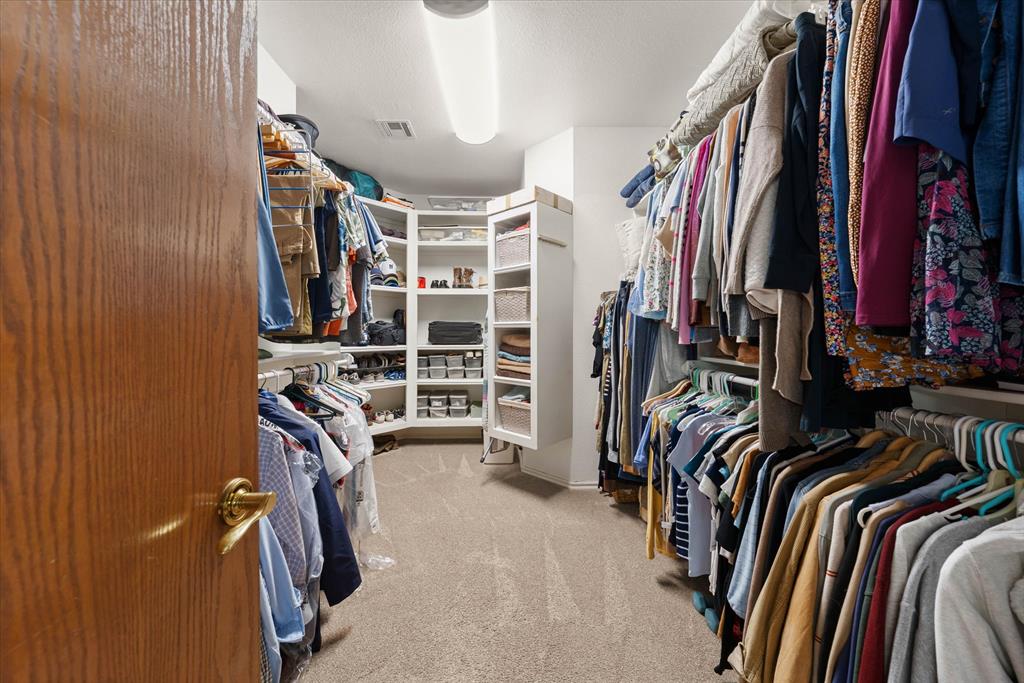 3824 Deerbrook Court