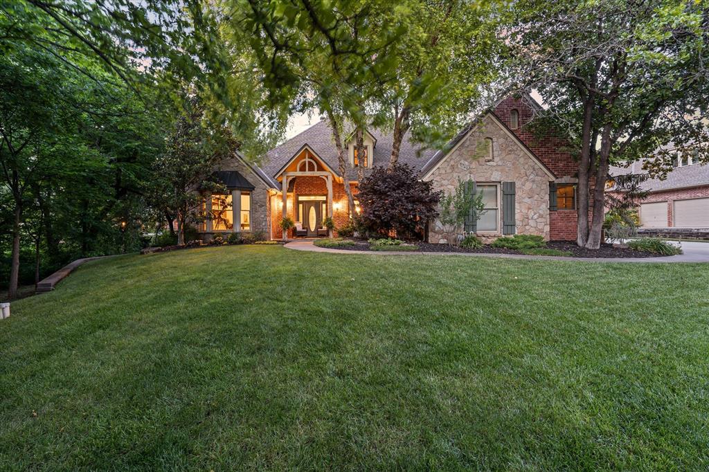 3824 Deerbrook Court