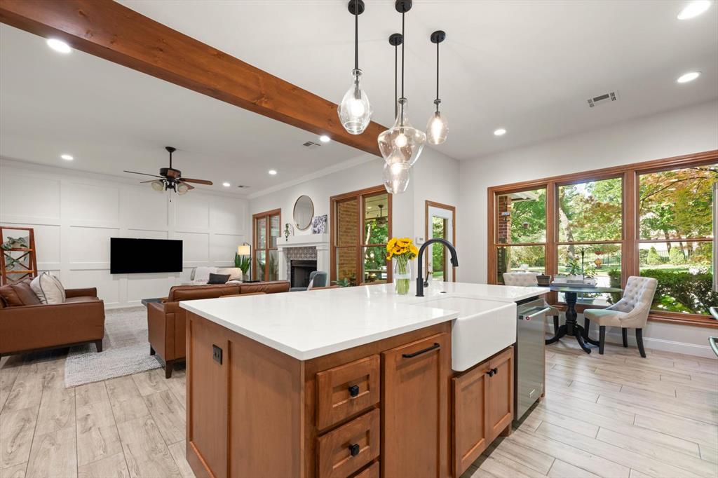 3824 Deerbrook Court