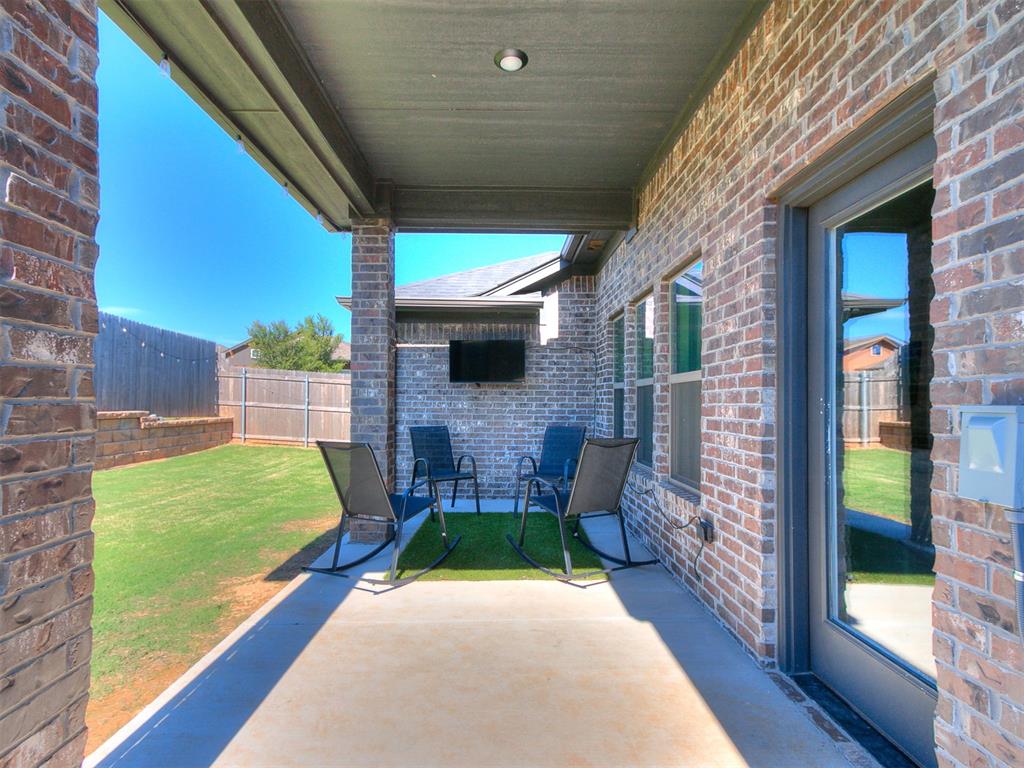 12709 NW 4th Terrace