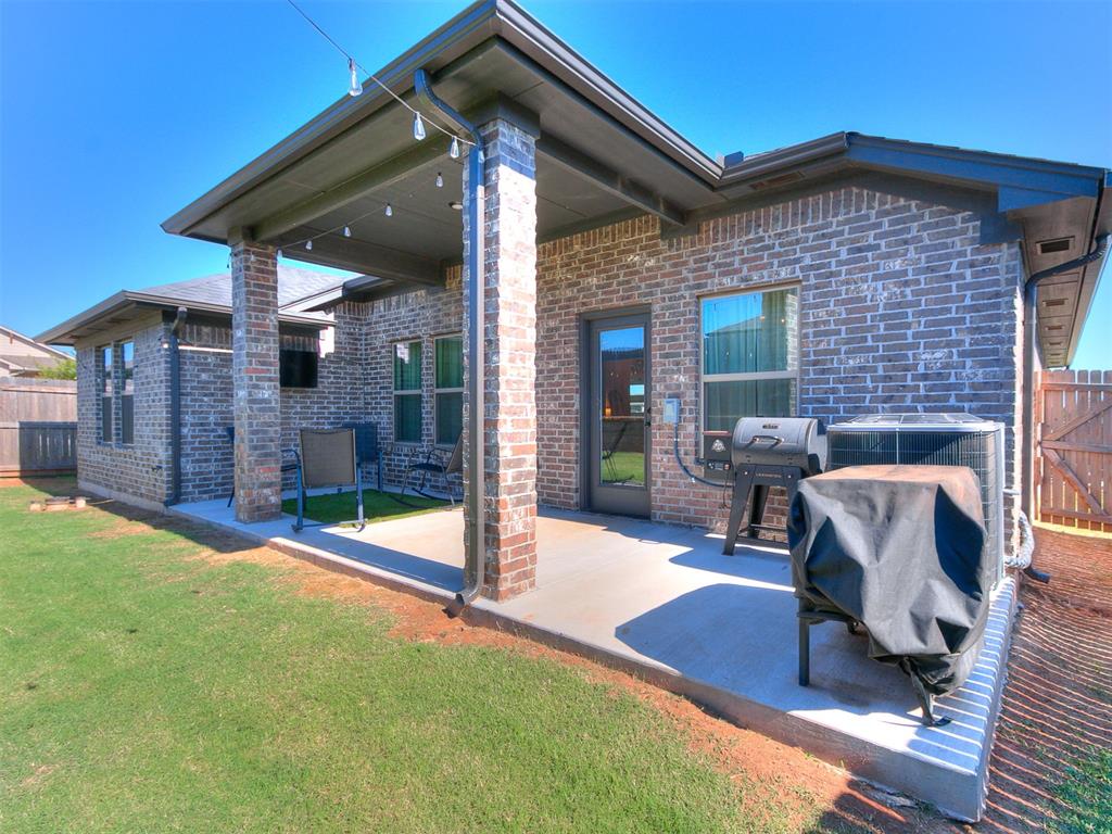 12709 NW 4th Terrace