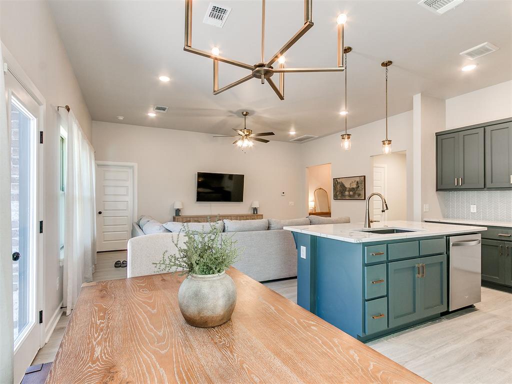 12709 NW 4th Terrace