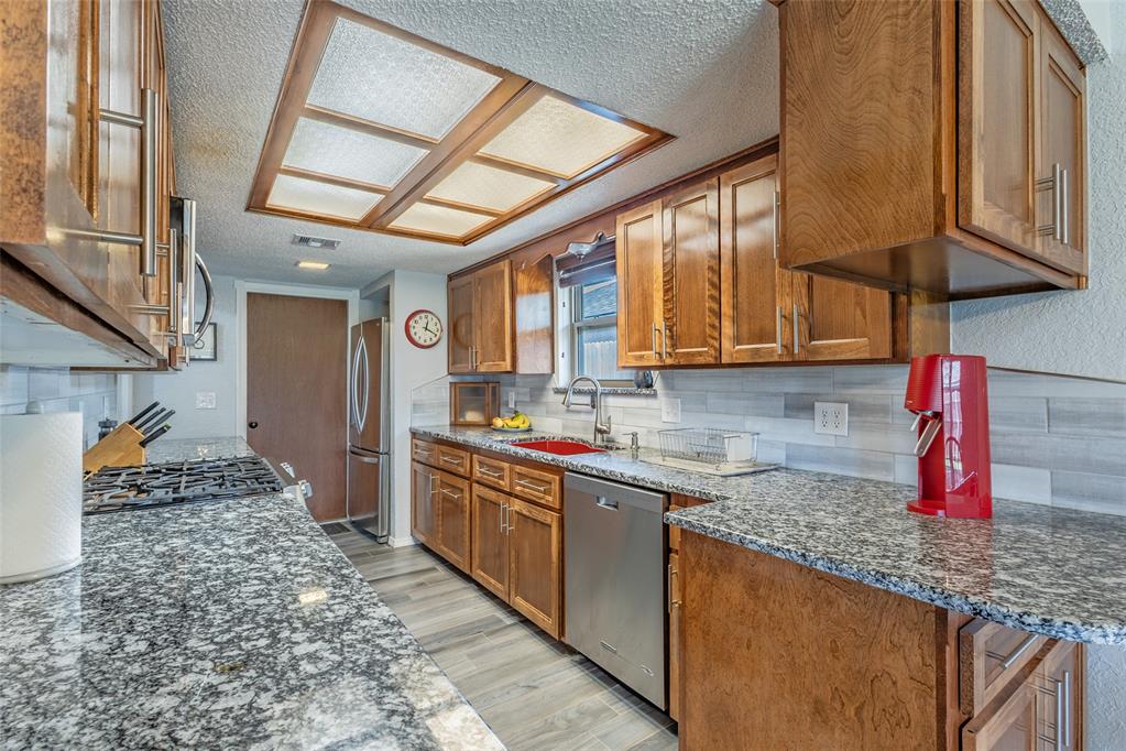 2813 Pinto Trail
