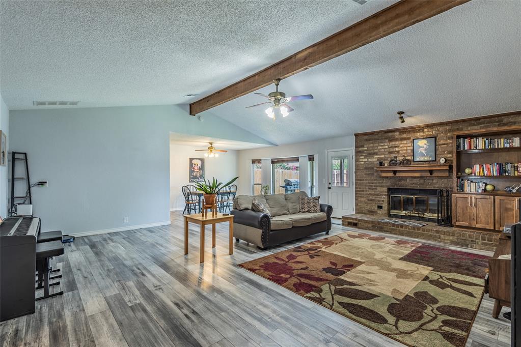 2813 Pinto Trail