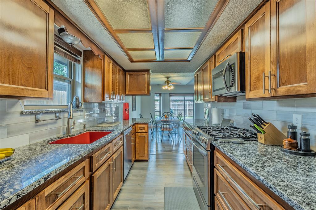 2813 Pinto Trail