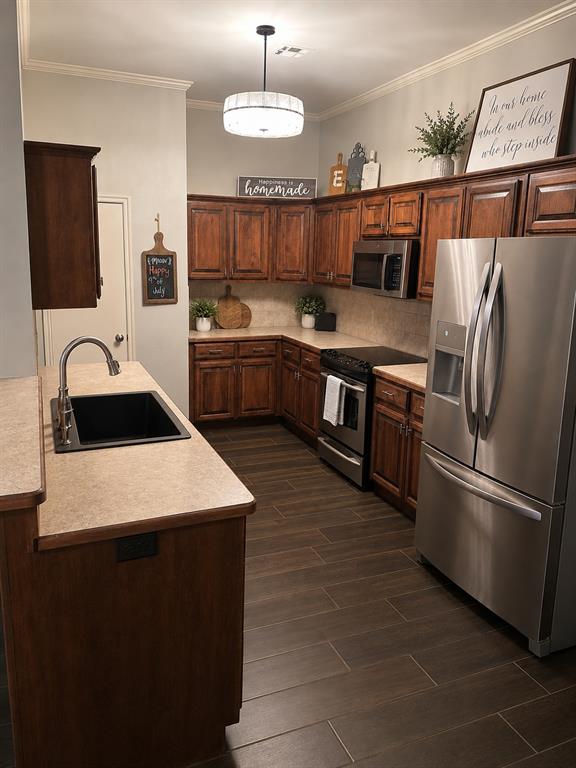 17036 Hardwood Place