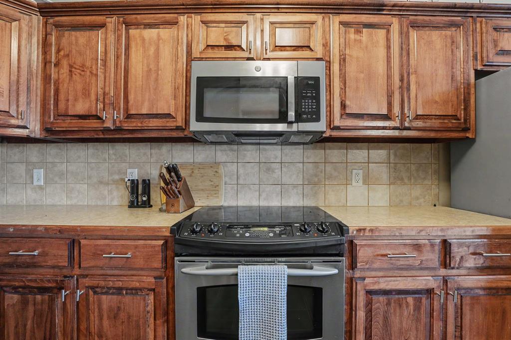 17036 Hardwood Place