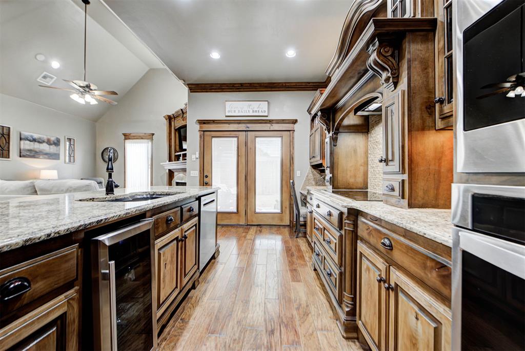 806 Chateau Court