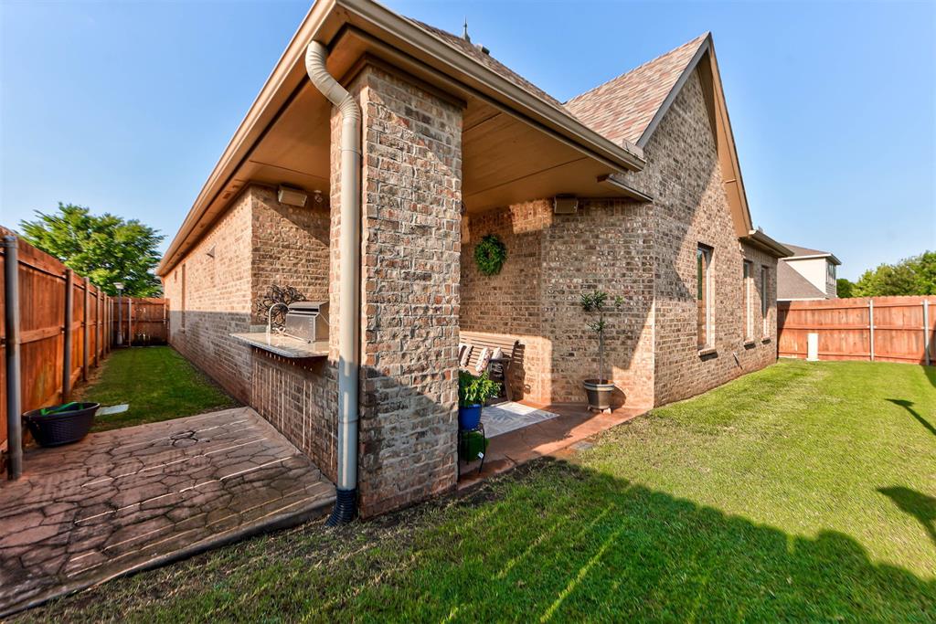 806 Chateau Court