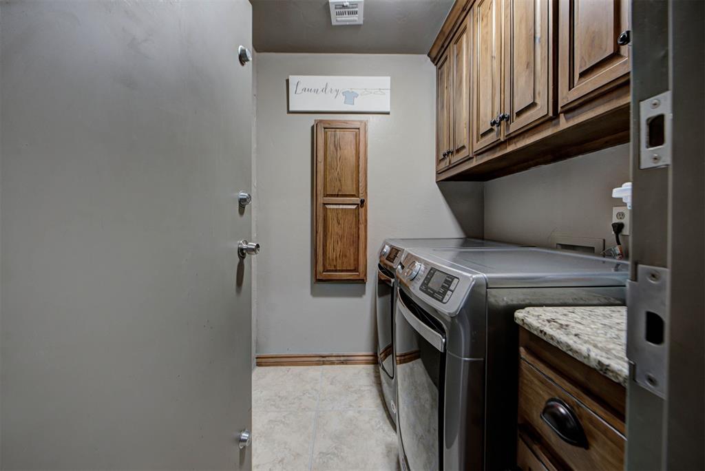 806 Chateau Court