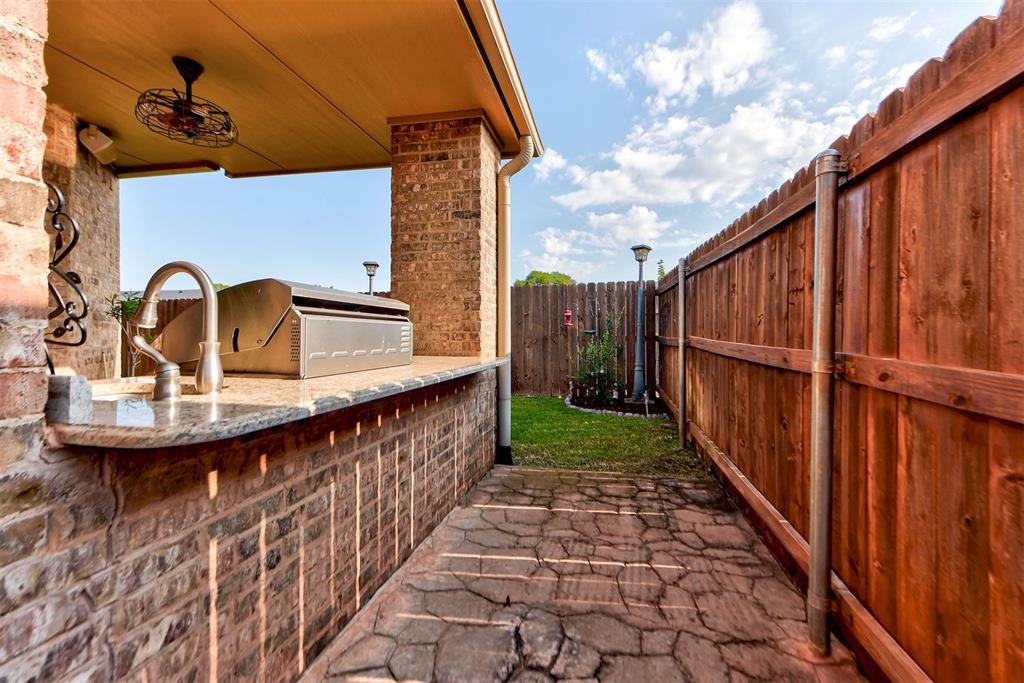 806 Chateau Court