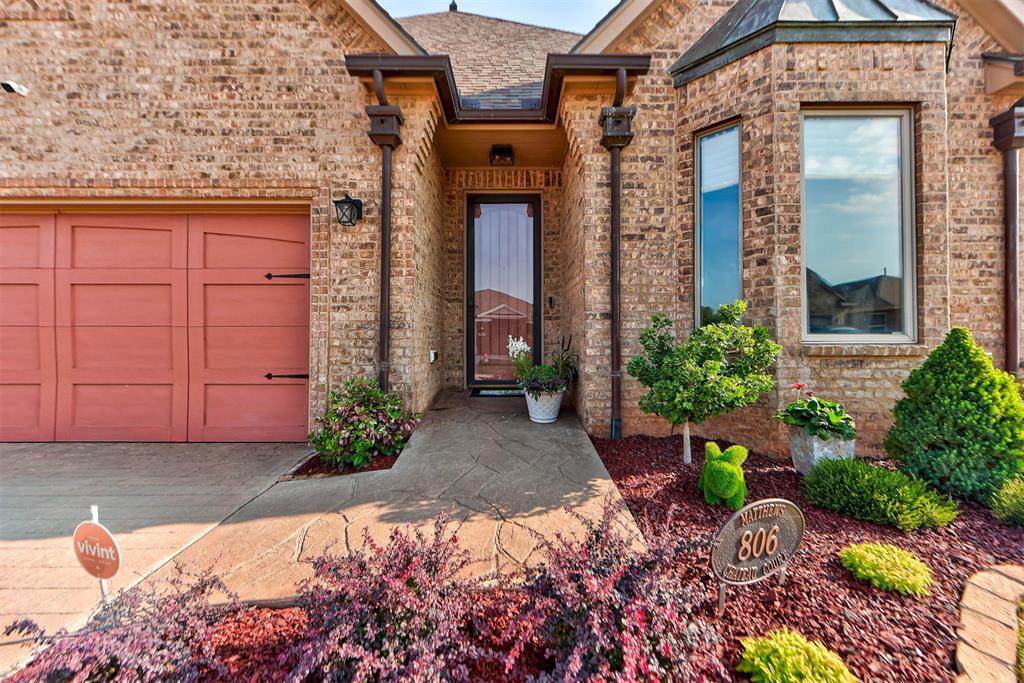 806 Chateau Court