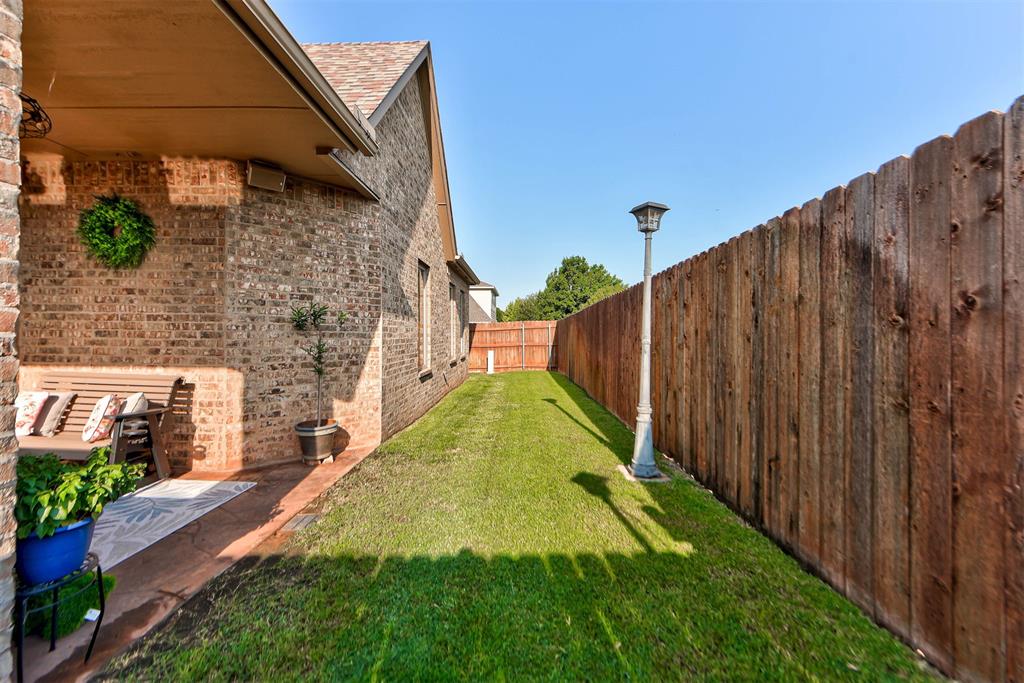 806 Chateau Court