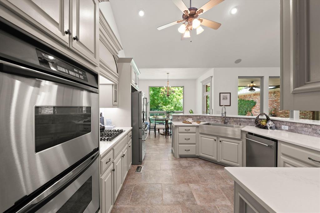 2808 Woodland Creek Drive