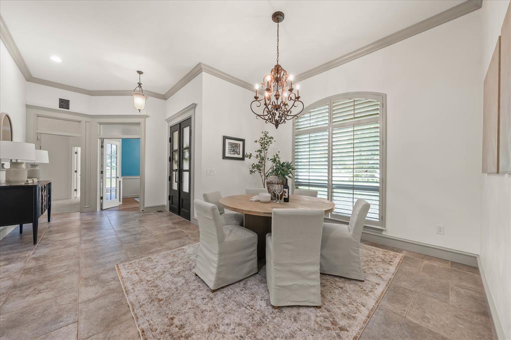 2808 Woodland Creek Drive
