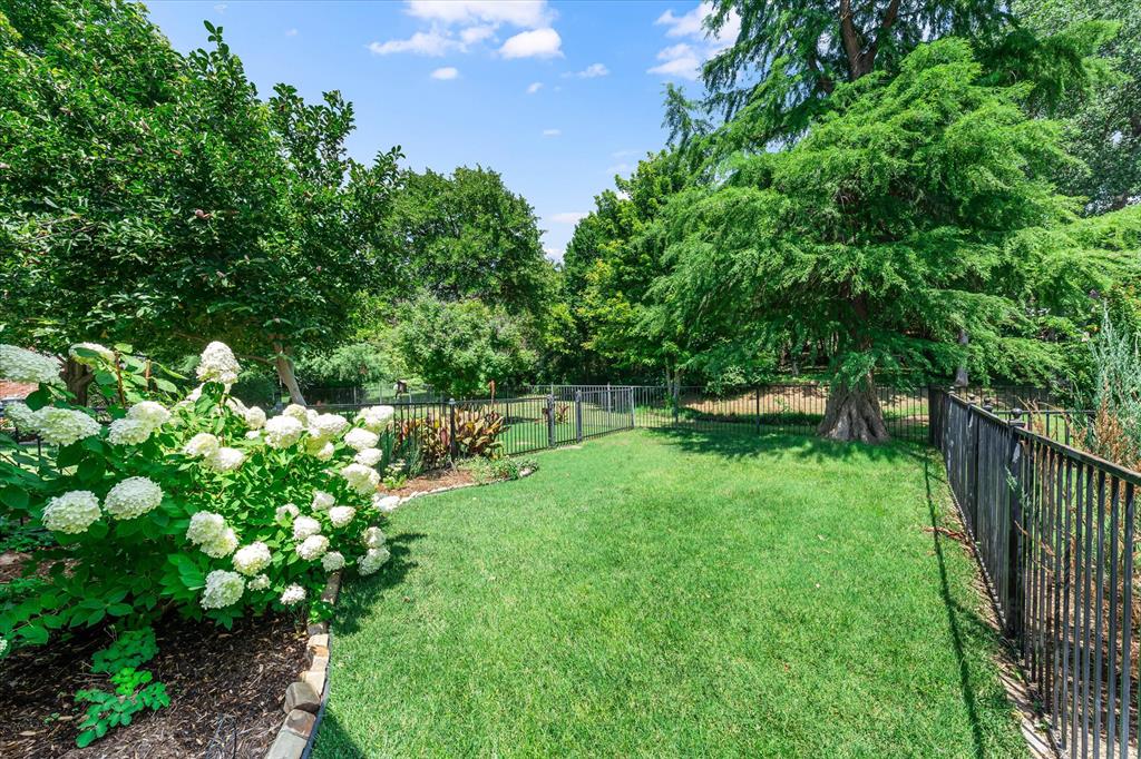 2808 Woodland Creek Drive