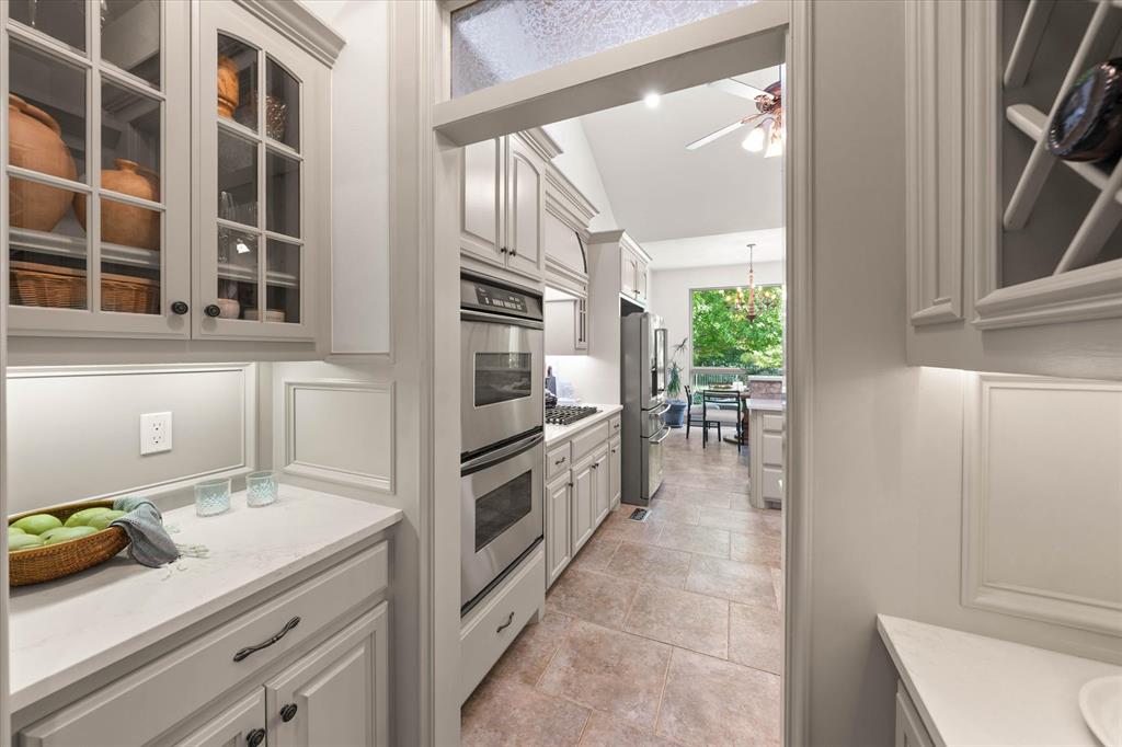2808 Woodland Creek Drive