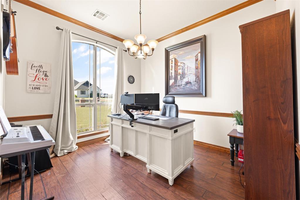 818 Silver Tree Drive
