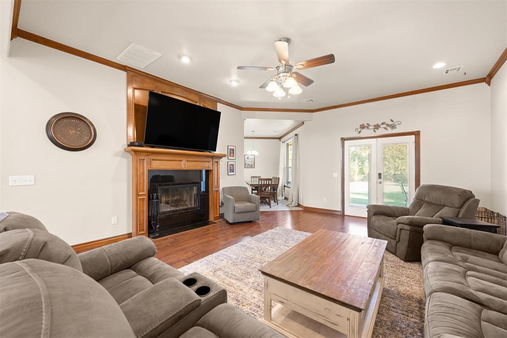 818 Silver Tree Drive