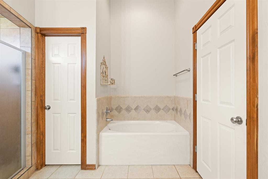 818 Silver Tree Drive
