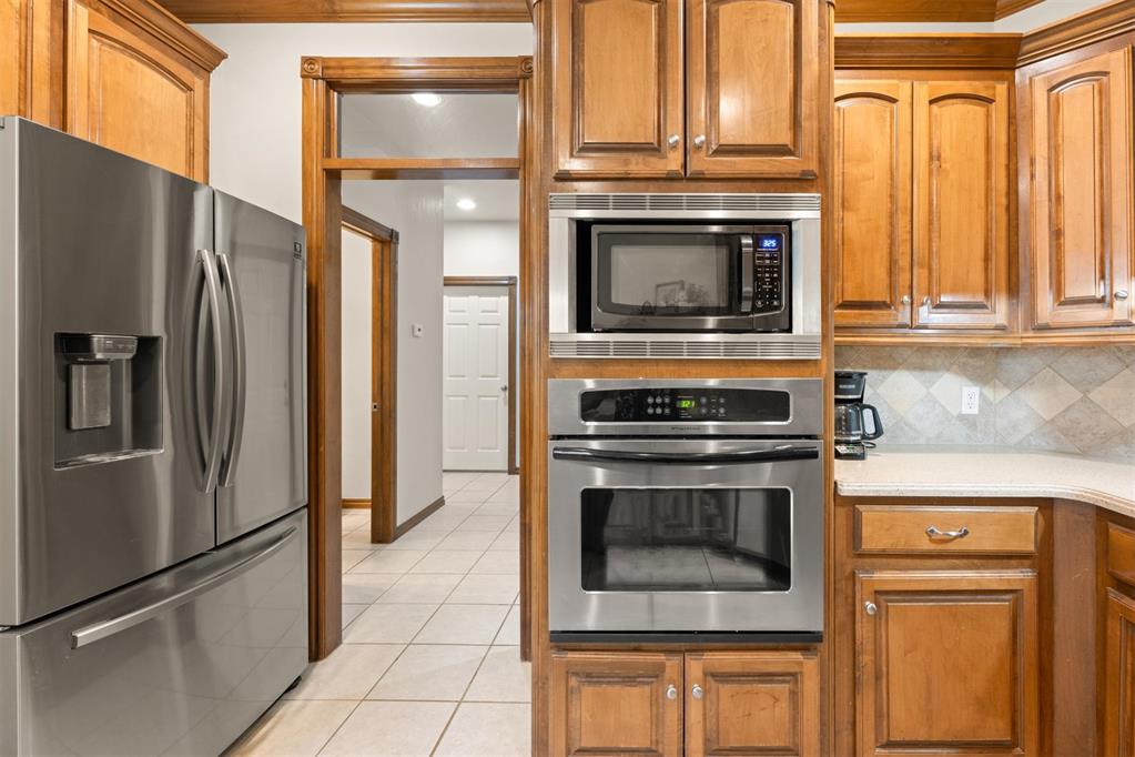 818 Silver Tree Drive