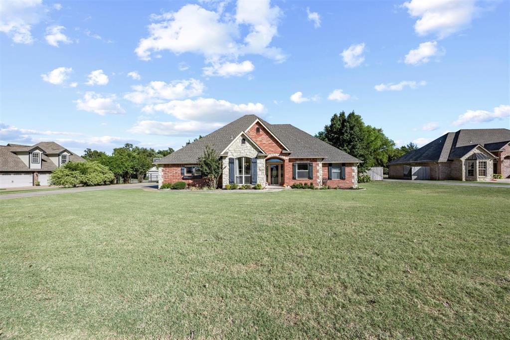 818 Silver Tree Drive