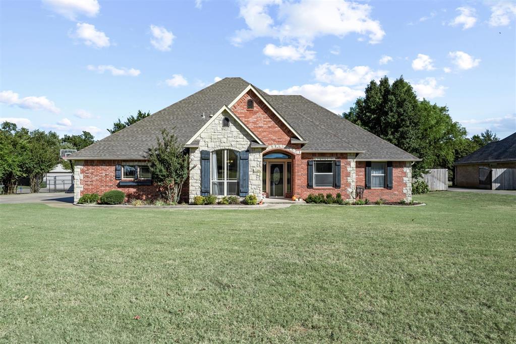 818 Silver Tree Drive