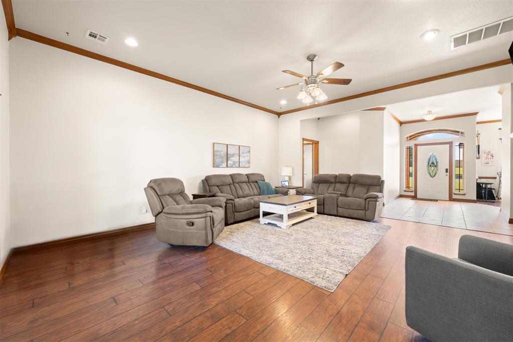 818 Silver Tree Drive