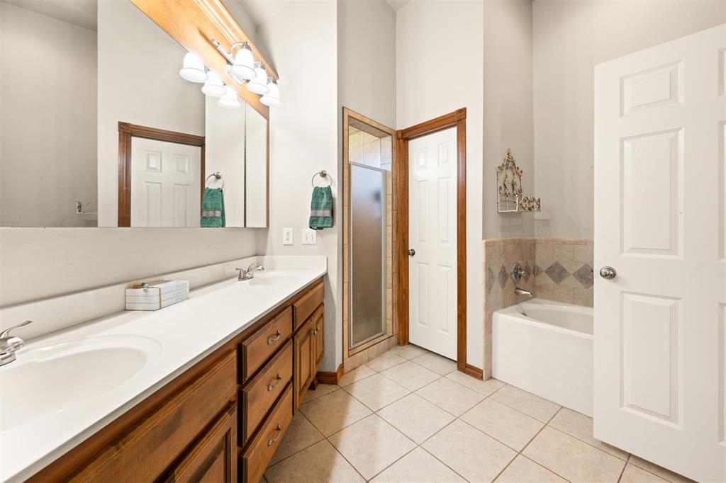 818 Silver Tree Drive