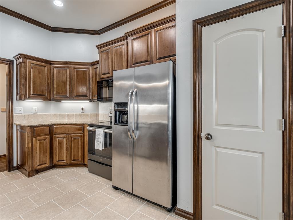 8908 SW 54th Street