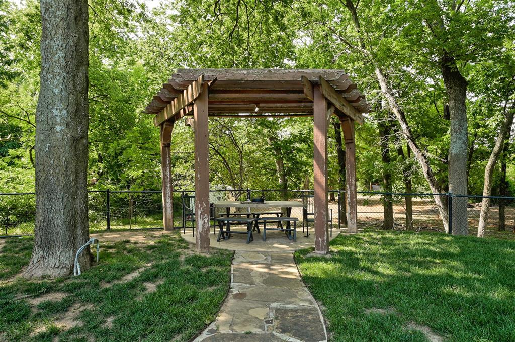 11250 Greenwood Drive
