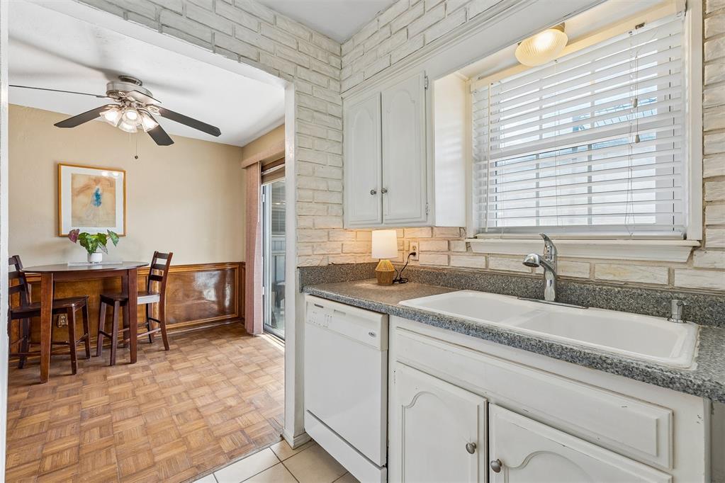 11323 N May Avenue Unit: B
