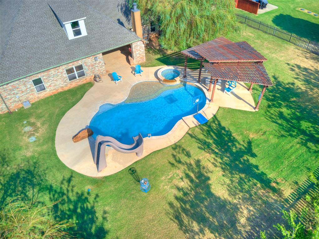 22982 Crossfield Court