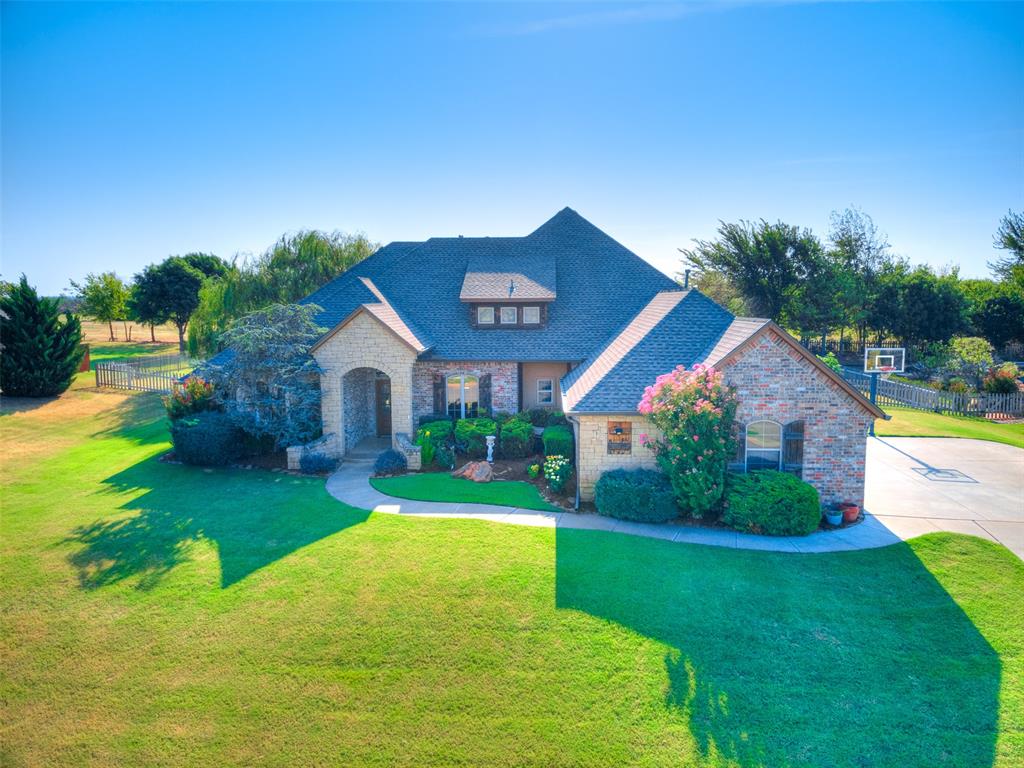 22982 Crossfield Court