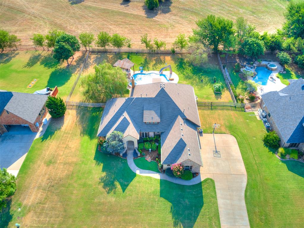 22982 Crossfield Court