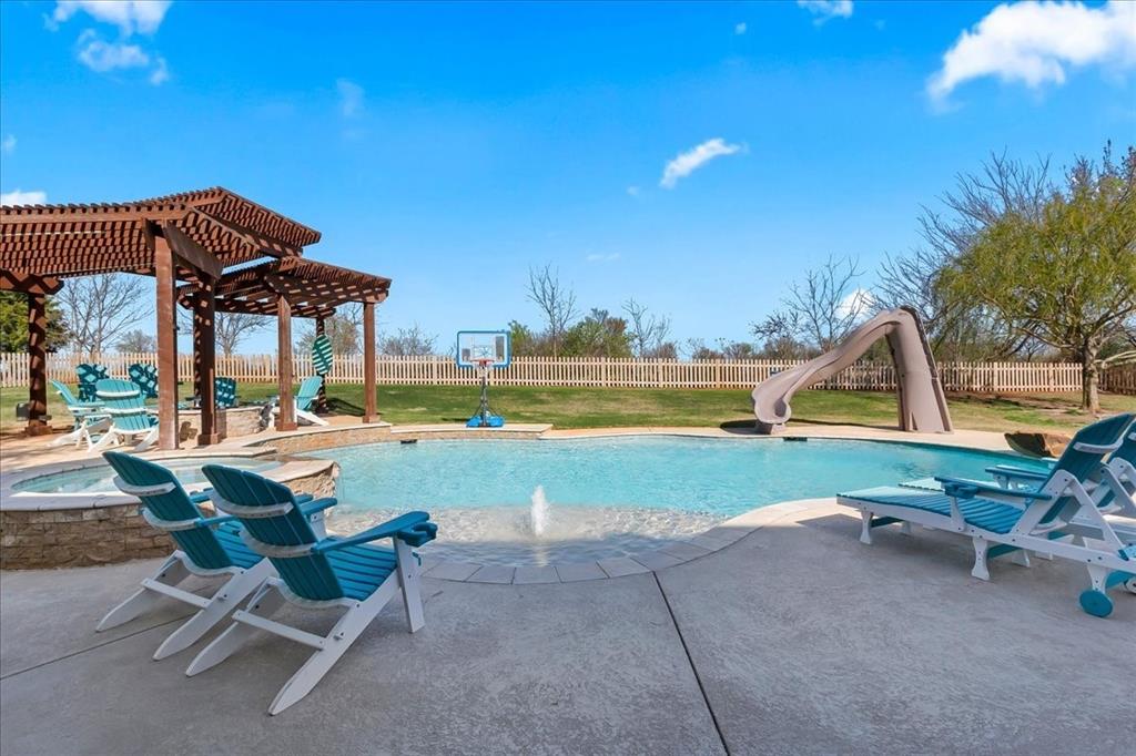 22982 Crossfield Court
