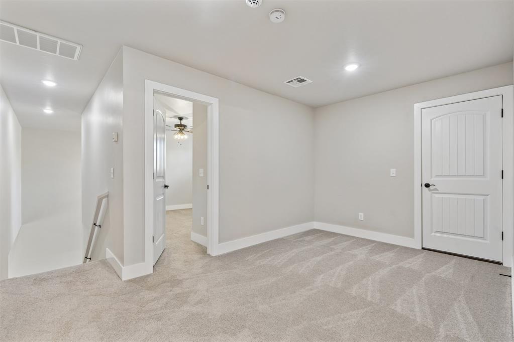 4300 Luke Lane