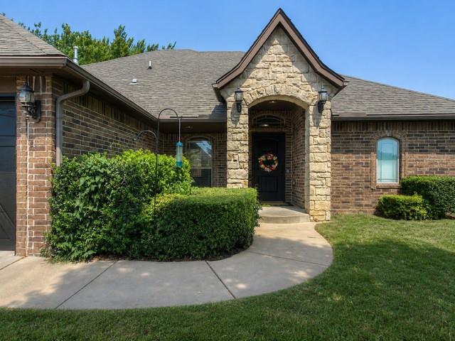 1001 Summerhill Drive