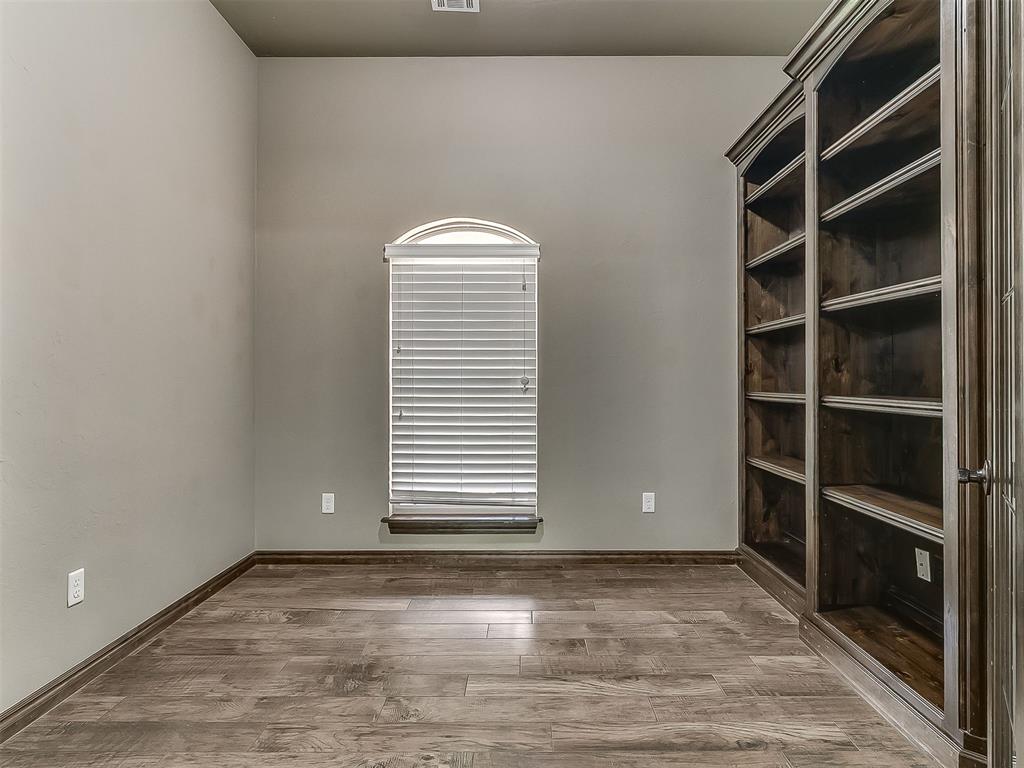 1001 Summerhill Drive