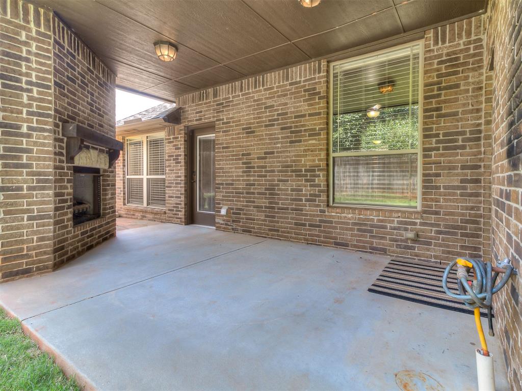 1001 Summerhill Drive