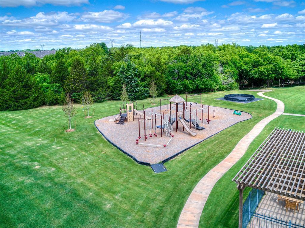 3009 Wood Thrush Way