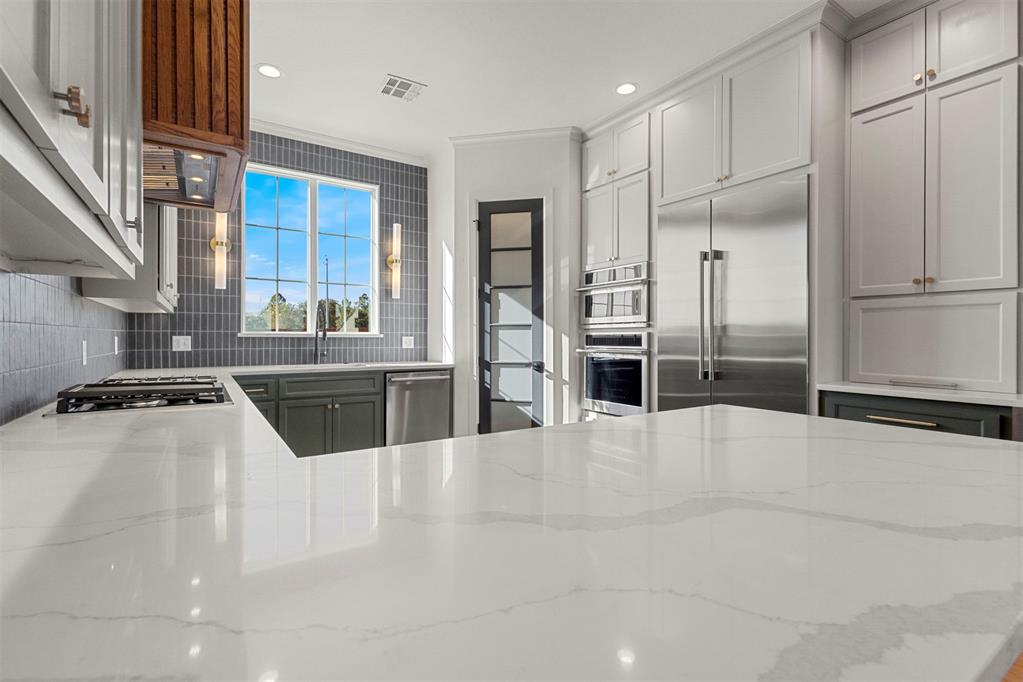 4008 Stone Briar Trail