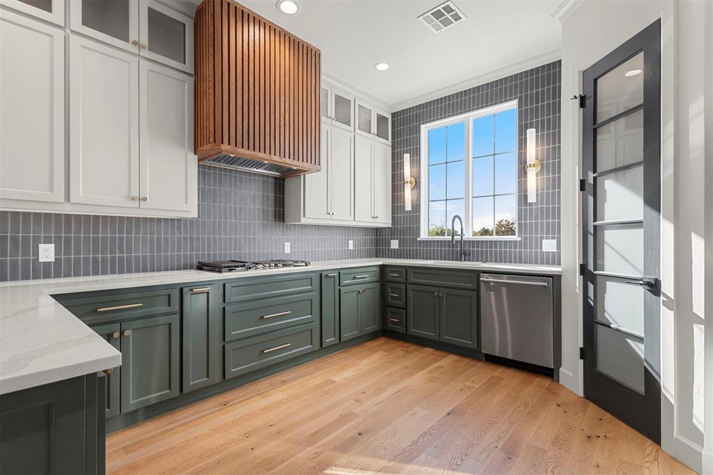 4008 Stone Briar Trail