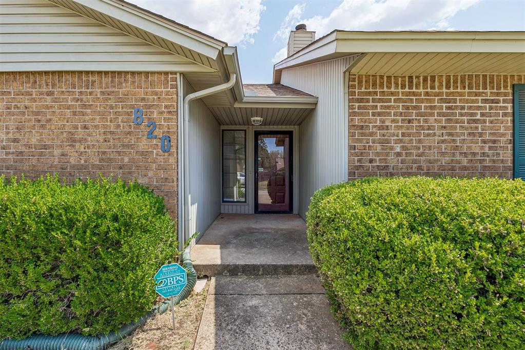 820 NW 137th Street