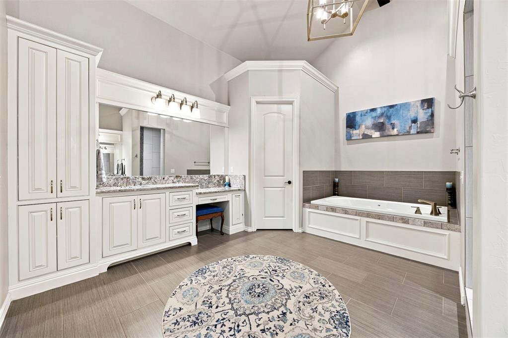 1116 Abberly Circle