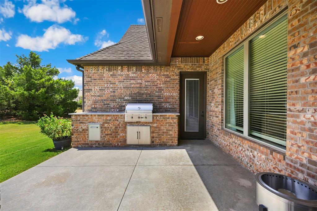 1116 Abberly Circle